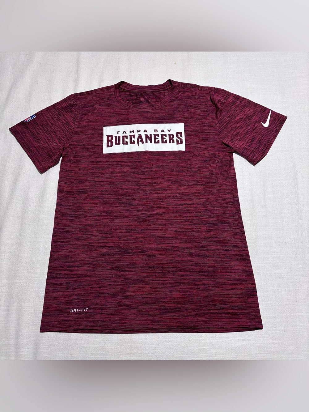 Men's Nike Tampa Bay Buccaneers Sideline Legend Velocity Tee | Dark Red | Small